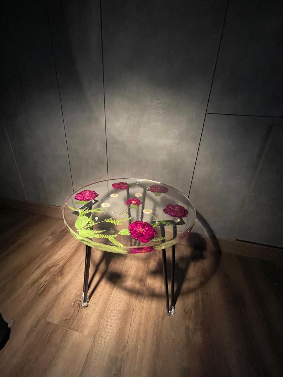 RTRCT001A Real Rose CoffeeTable RTRCT001A Real Rose CoffeeTable